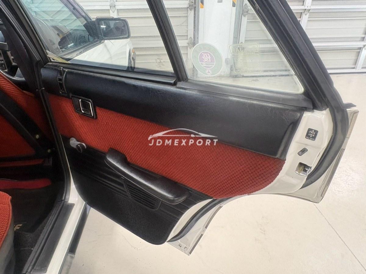 Nissan Skyline 1984 thumbnail 29