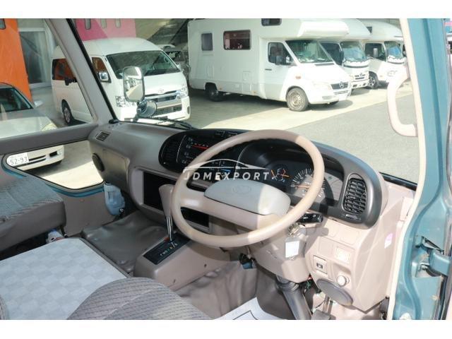 Toyota Coaster 1999 thumbnail 38