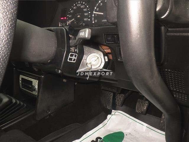 Toyota Corolla Levin 1985 thumbnail 9