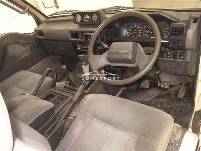 Mitsubishi Delica Starwagon 1993 thumbnail 4