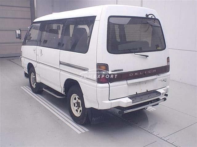 Mitsubishi Delica Starwagon 1993 thumbnail 2