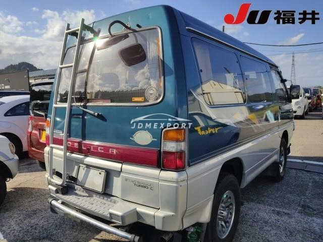 Mitsubishi Delica Starwagon 1994 thumbnail 9