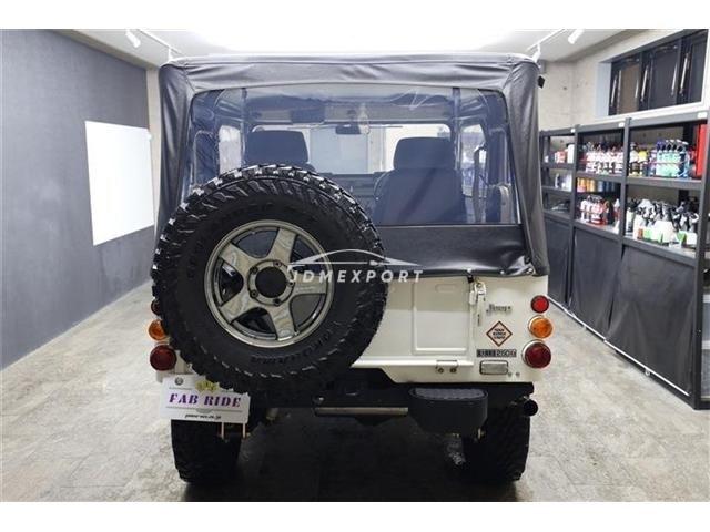 Mitsubishi Jeep 1986 thumbnail 9