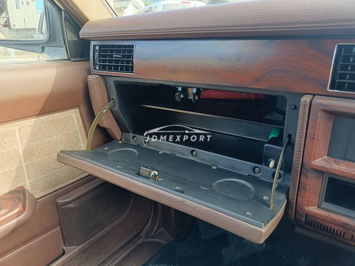 Nissan Cedric Wagon 1996 thumbnail 23