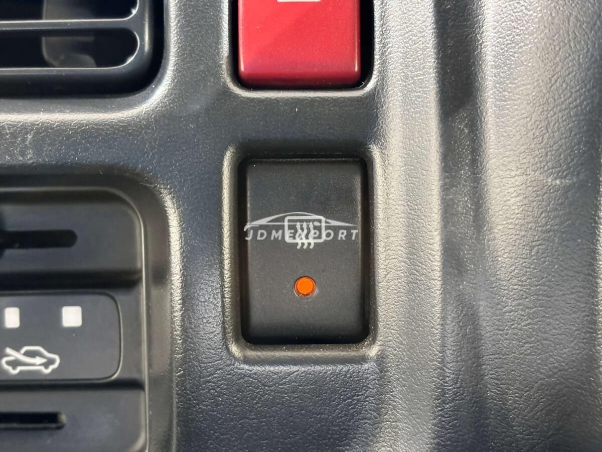 Suzuki Jimny 2000 thumbnail 16