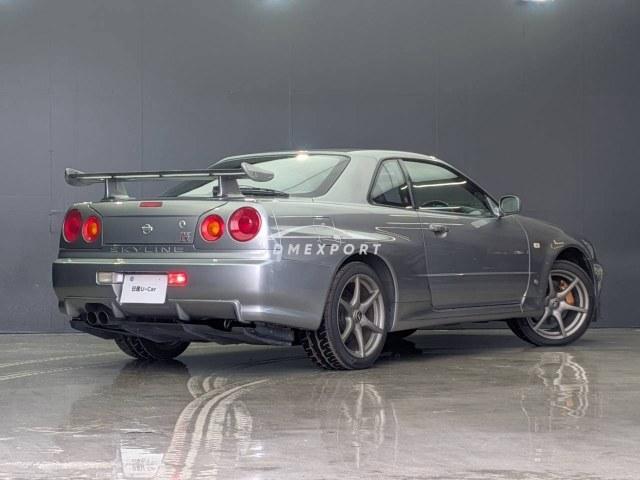 Nissan Skyline GT-R 2001 thumbnail 3