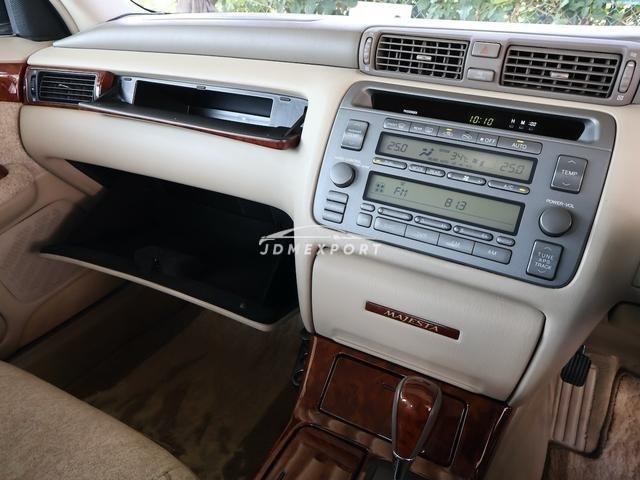 Toyota Crown Majesta 2001 thumbnail 21