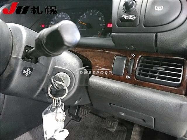 Nissan Bluebird 1994 thumbnail 5