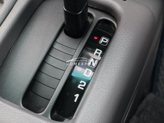 Nissan Serena 1996 thumbnail 11