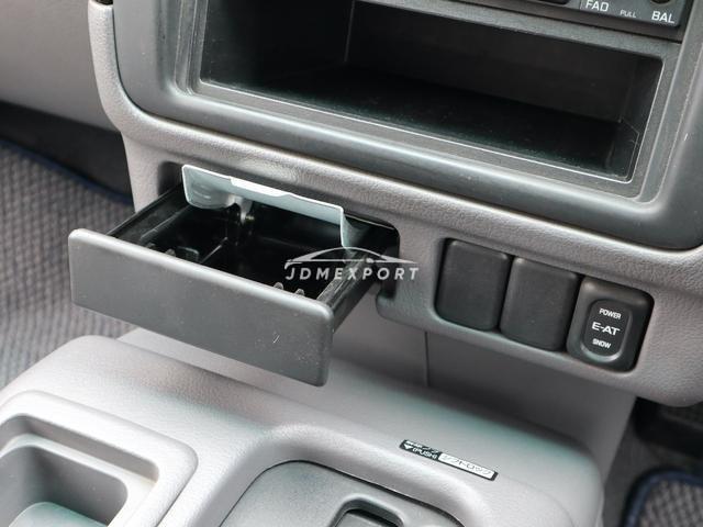 Nissan Serena 1996 thumbnail 12
