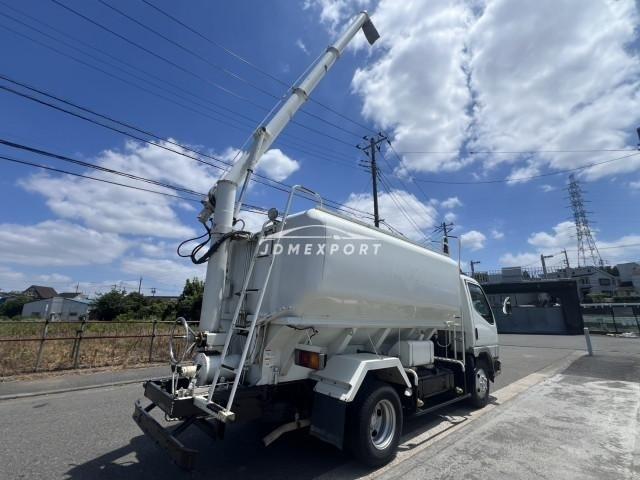Mitsubishi Fuso Canter 2000 thumbnail 9