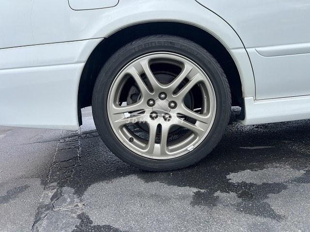 Subaru Legacy B4 2001 thumbnail 24