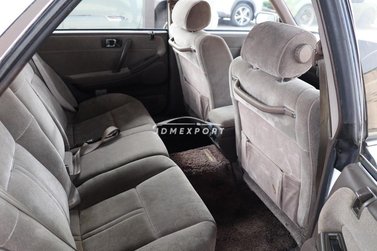Toyota Crown 1990 thumbnail 18