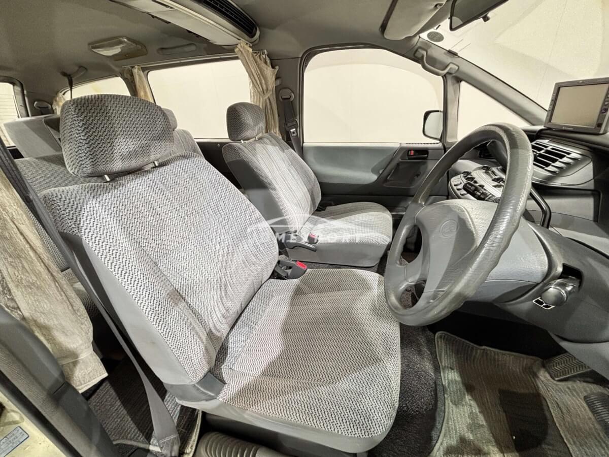 Toyota Estima Lucida 1995 thumbnail 10