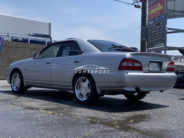 Nissan Laurel 2001 thumbnail 3