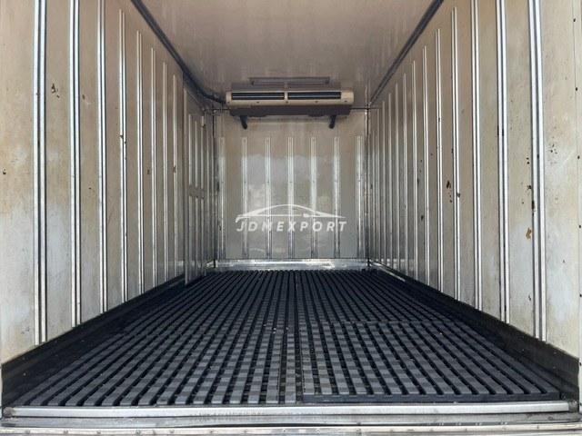 Isuzu Elf Truck 2001 thumbnail 2