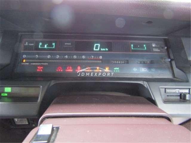 Toyota Crown 1983 thumbnail 9