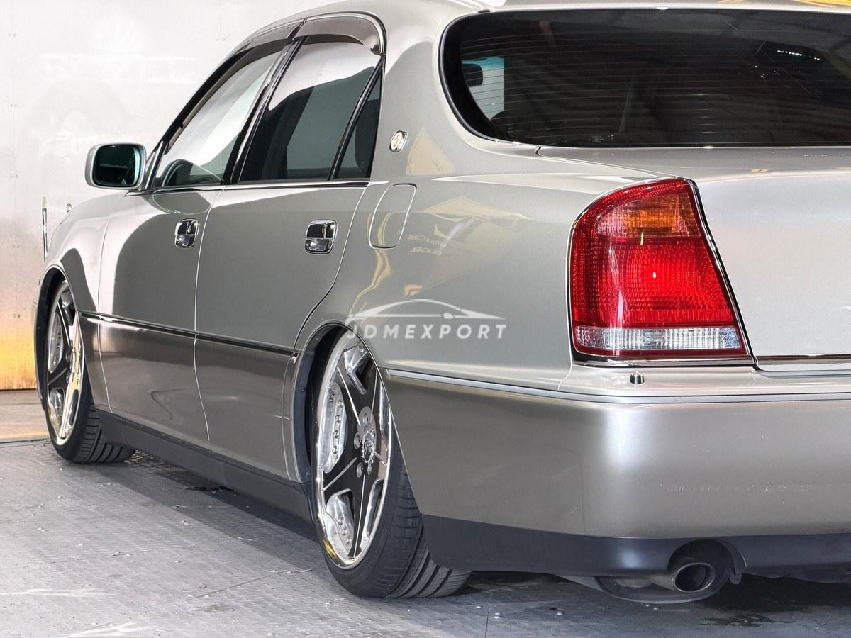 Toyota Crown Majesta 1999 thumbnail 3