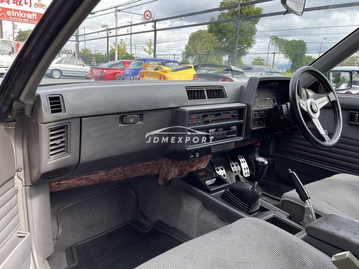 Nissan Skyline Coupe 1983 thumbnail 6