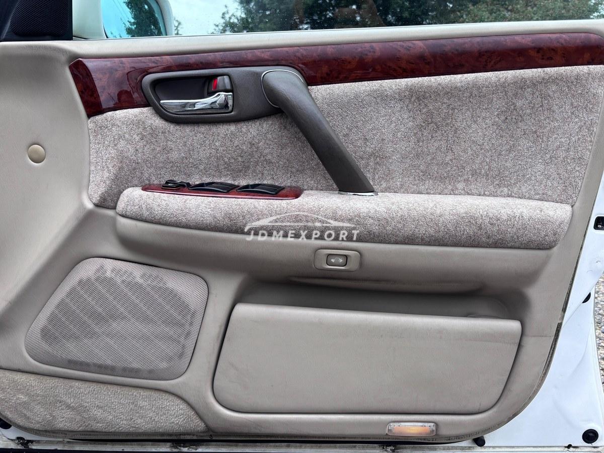 Toyota Crown Majesta 2000 thumbnail 34