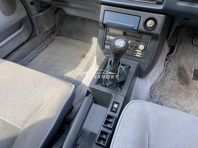 Toyota Soarer 1985 thumbnail 19