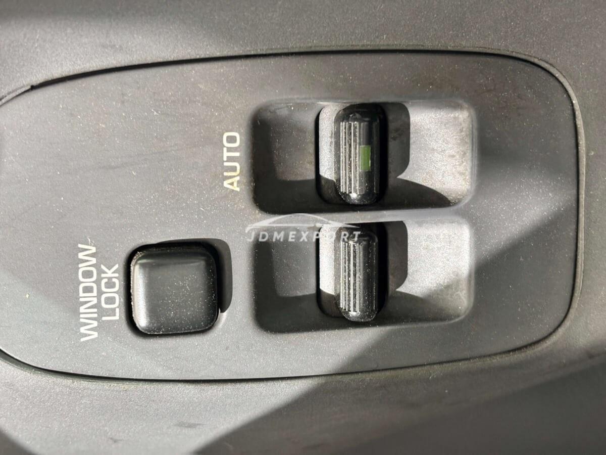 Toyota Estima Lucida 1995 thumbnail 15