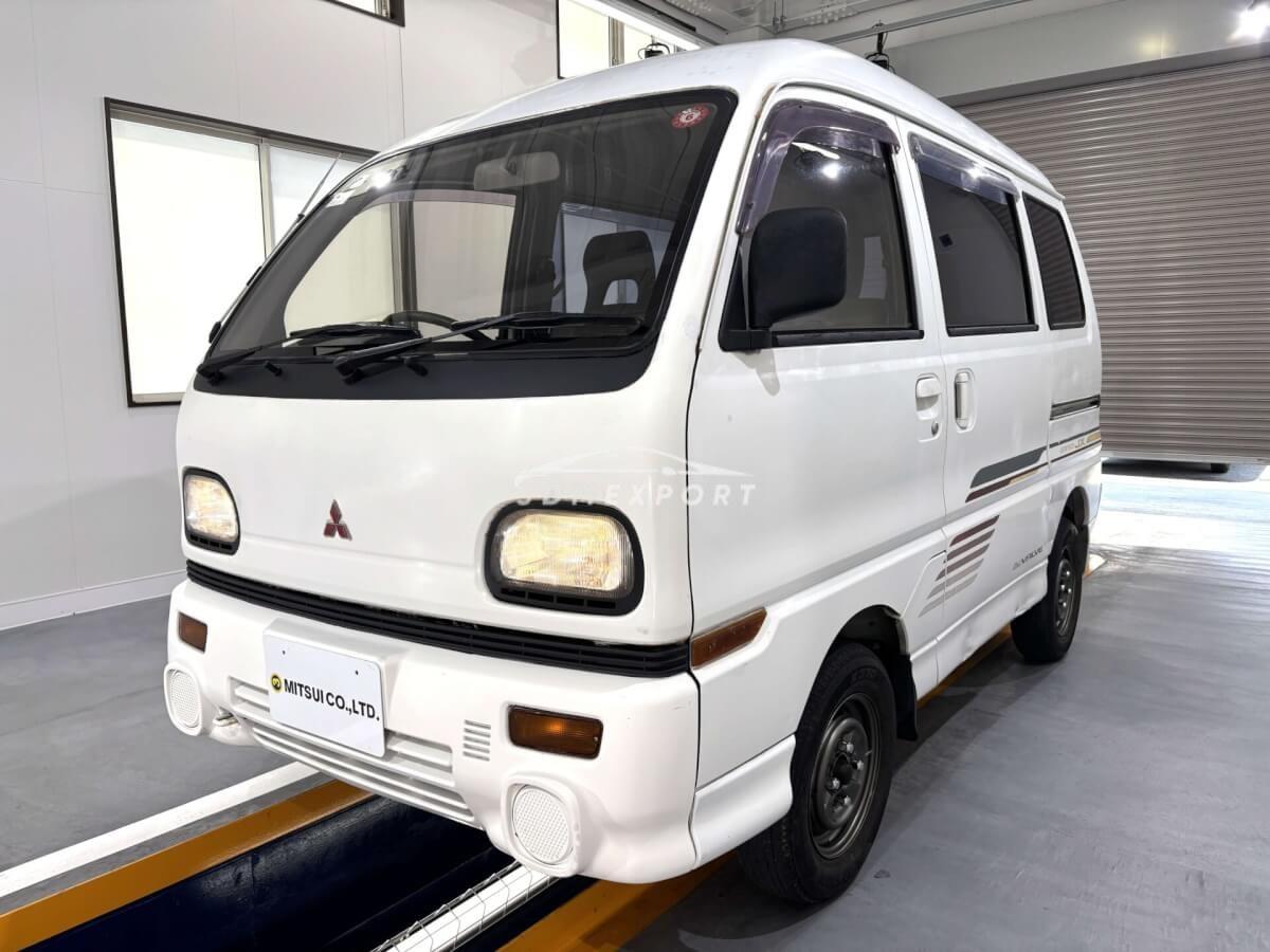 Mitsubishi Minicab Van 1993 thumbnail 3