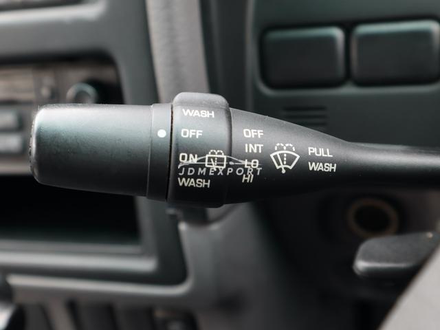 Nissan Serena 1996 thumbnail 6