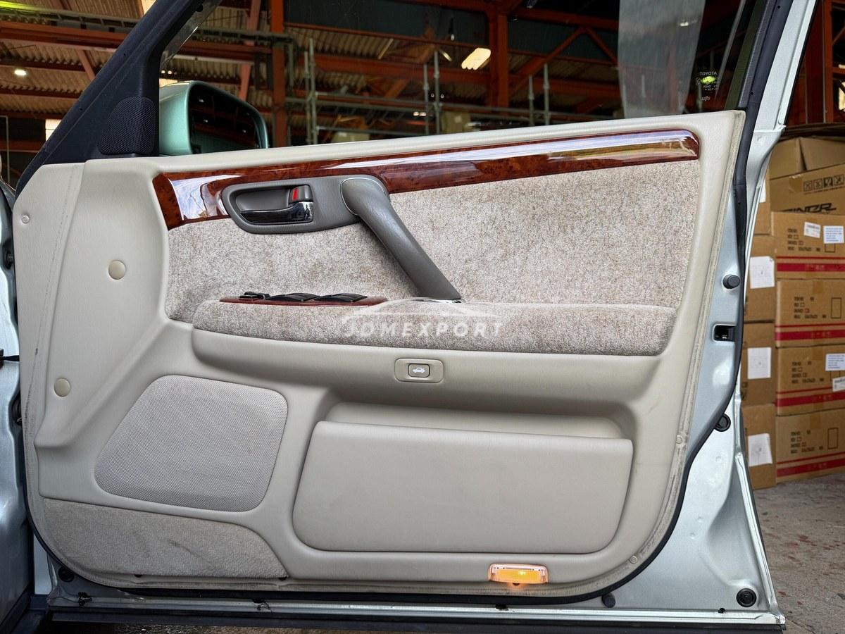 Toyota Crown Majesta 1999 thumbnail 35