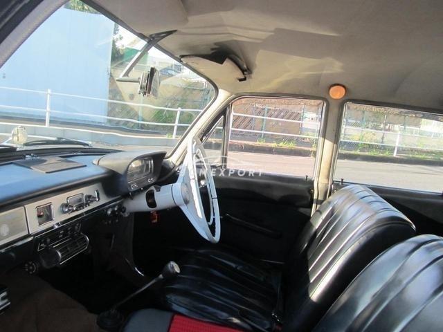 Nissan Gloria Van 1966 thumbnail 22