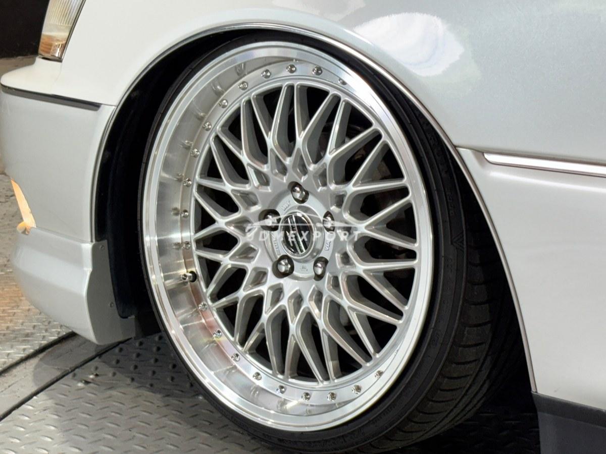 Toyota Crown Majesta 1999 thumbnail 17
