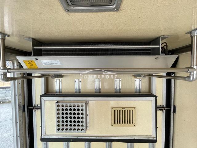 Mitsubishi Fuso Canter 1998 thumbnail 32