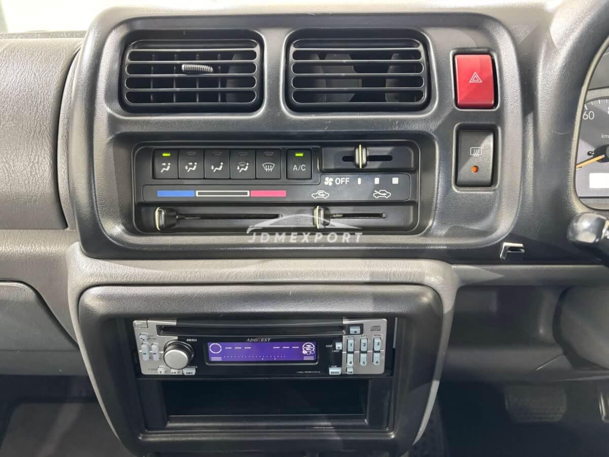 Suzuki Jimny 2000 thumbnail 14