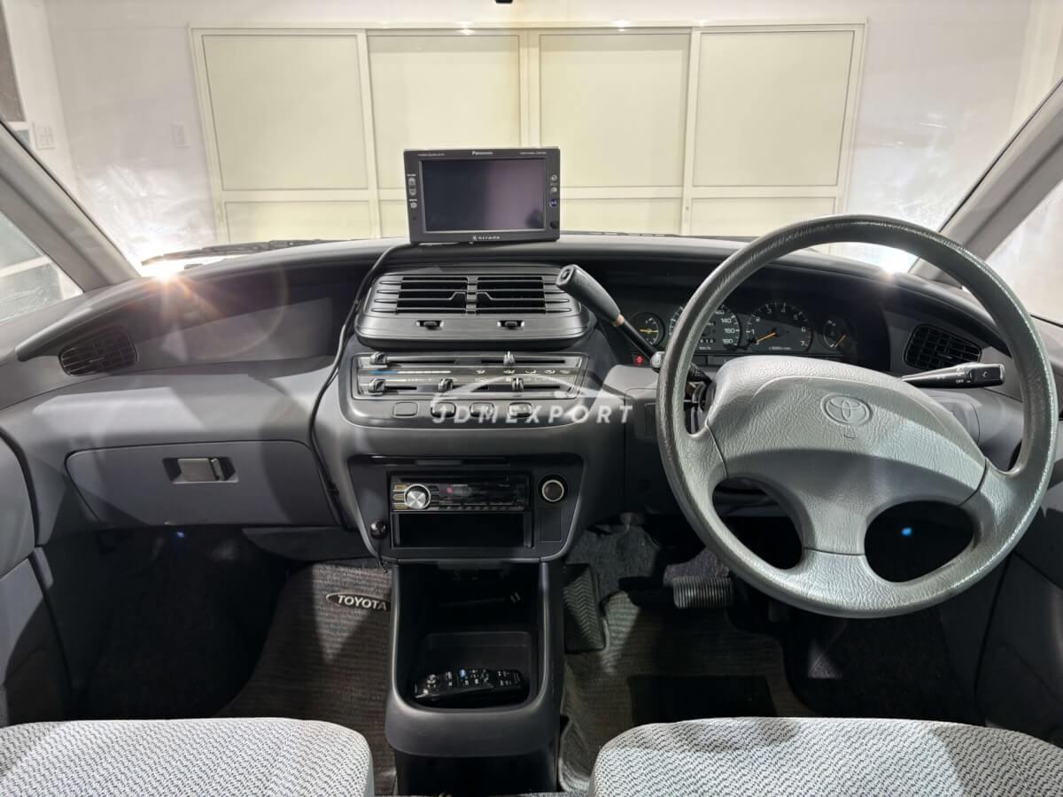 Toyota Estima Lucida 1995 thumbnail 9
