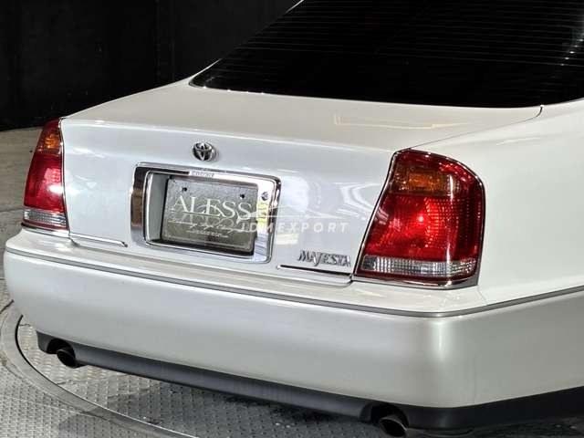 Toyota Crown Majesta 1999 thumbnail 7