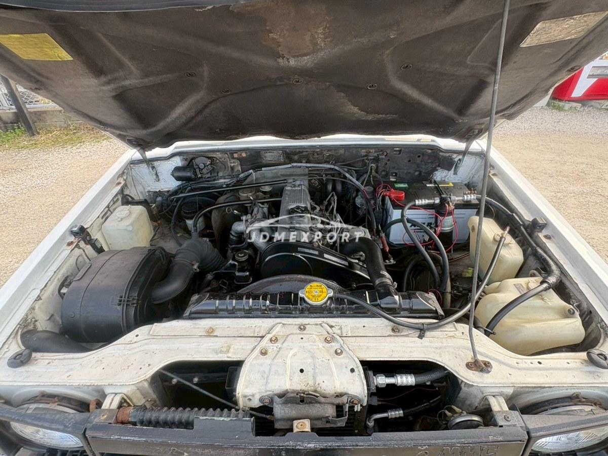 Mitsubishi Pajero 1987 thumbnail 49
