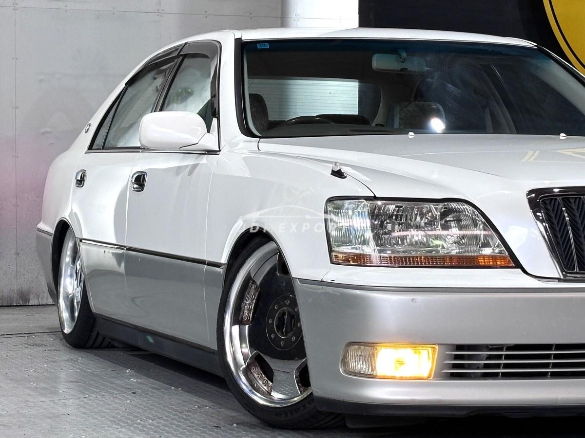Toyota Crown Majesta 2000