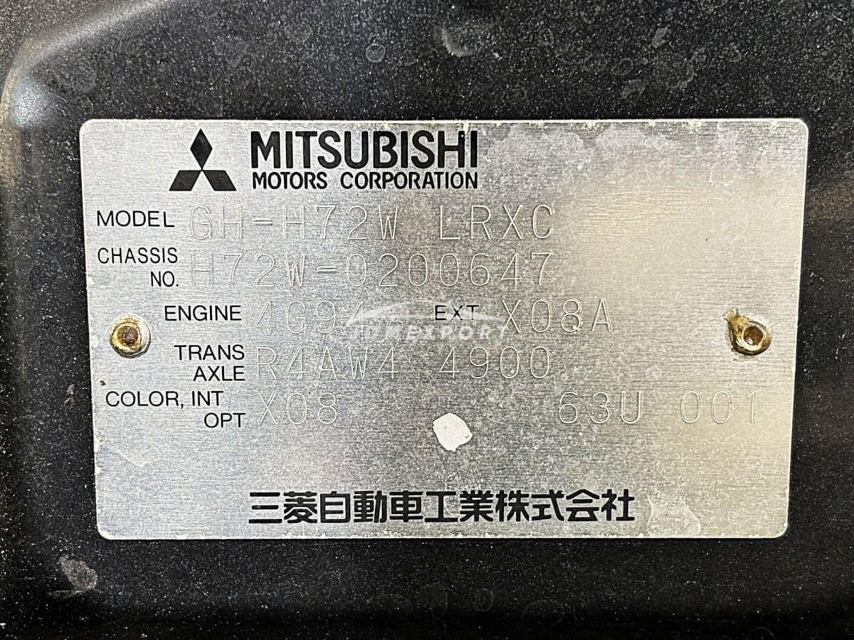 Mitsubishi Pajero iO 2000 thumbnail 38