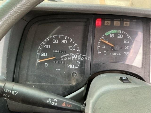 Mitsubishi Fuso Fighter 1995 thumbnail 13