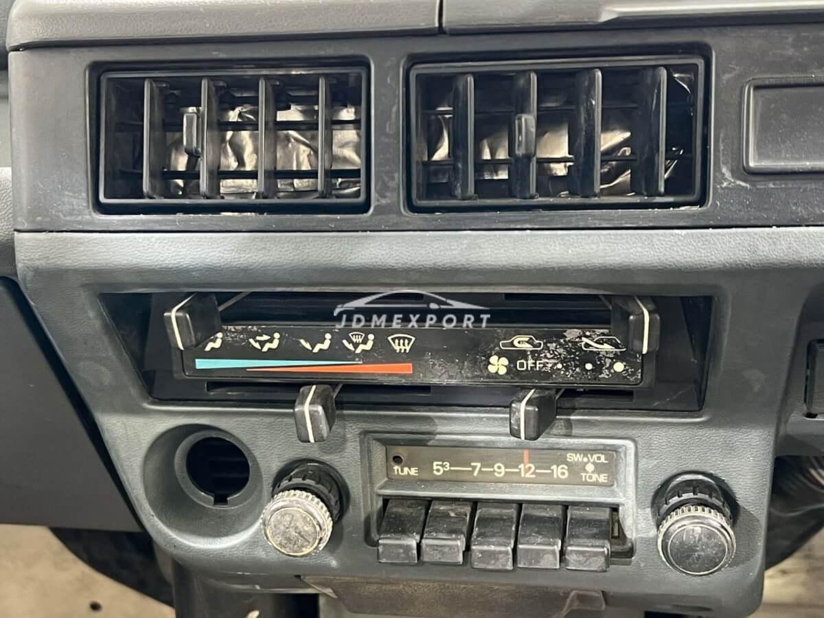 Mitsubishi Minicab 1990 thumbnail 15