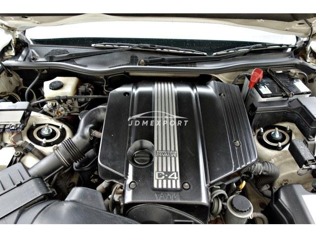 Toyota Crown Majesta 2001 thumbnail 4