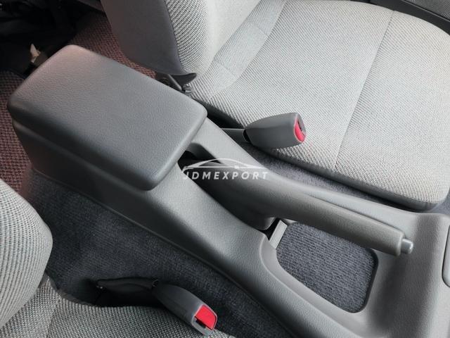 Nissan Serena 1996 thumbnail 13