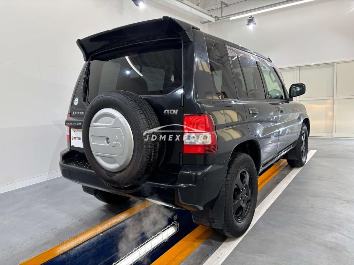 Mitsubishi Pajero iO 2000 thumbnail 6