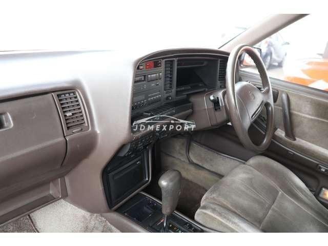 Toyota Crown 1990 thumbnail 17