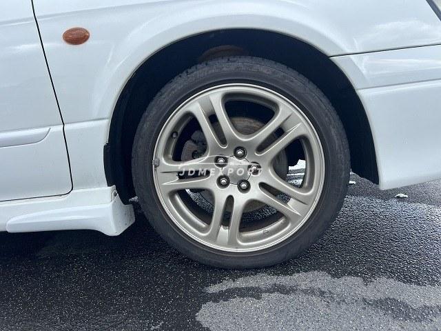 Subaru Legacy B4 2001 thumbnail 23