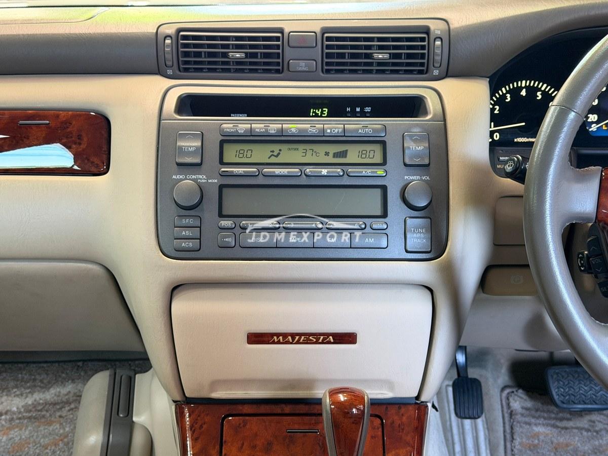 Toyota Crown Majesta 1999 thumbnail 32