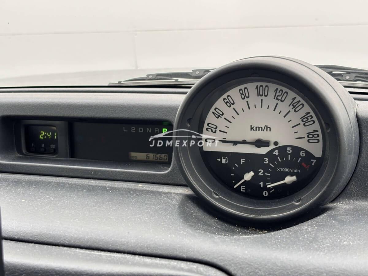 Toyota bB 2001 thumbnail 8