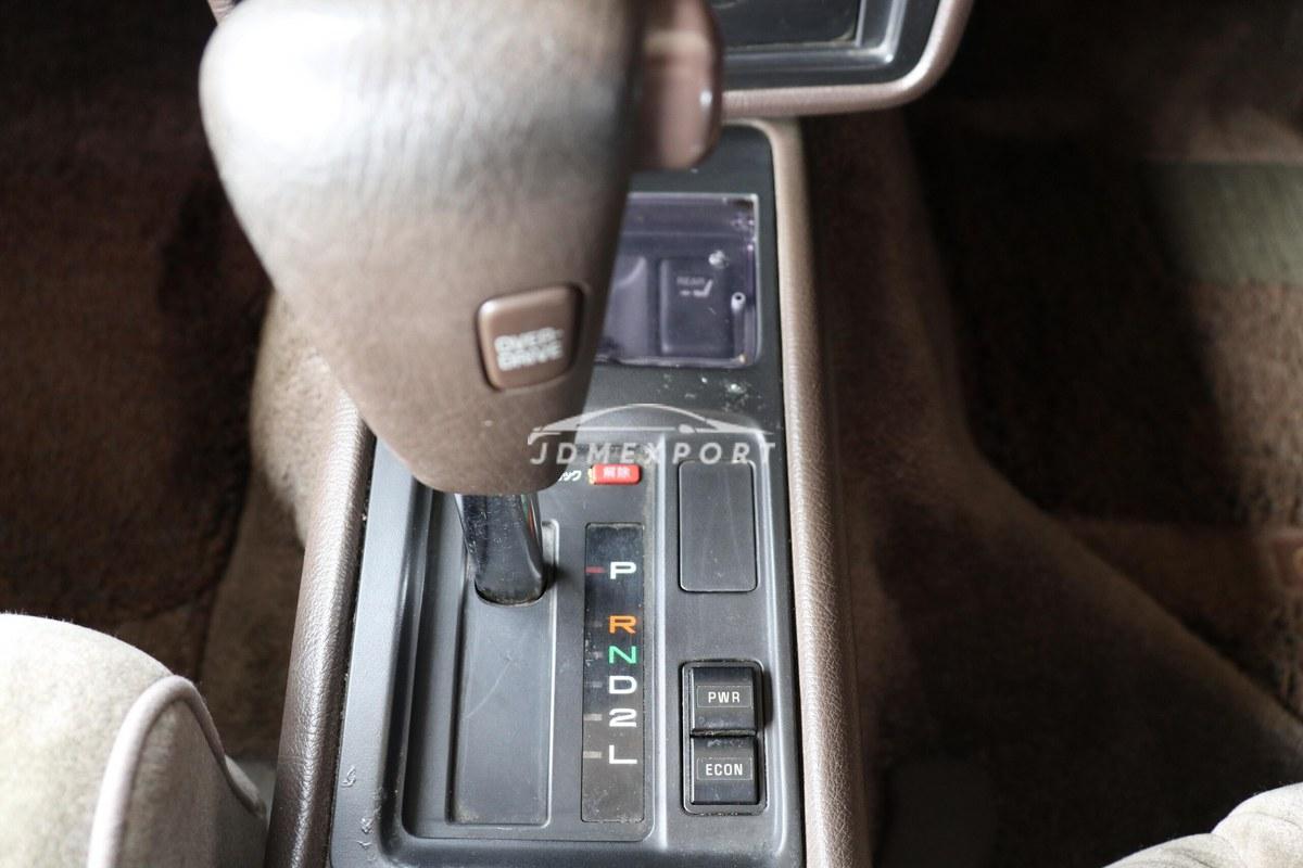 Toyota Crown 1990 thumbnail 60