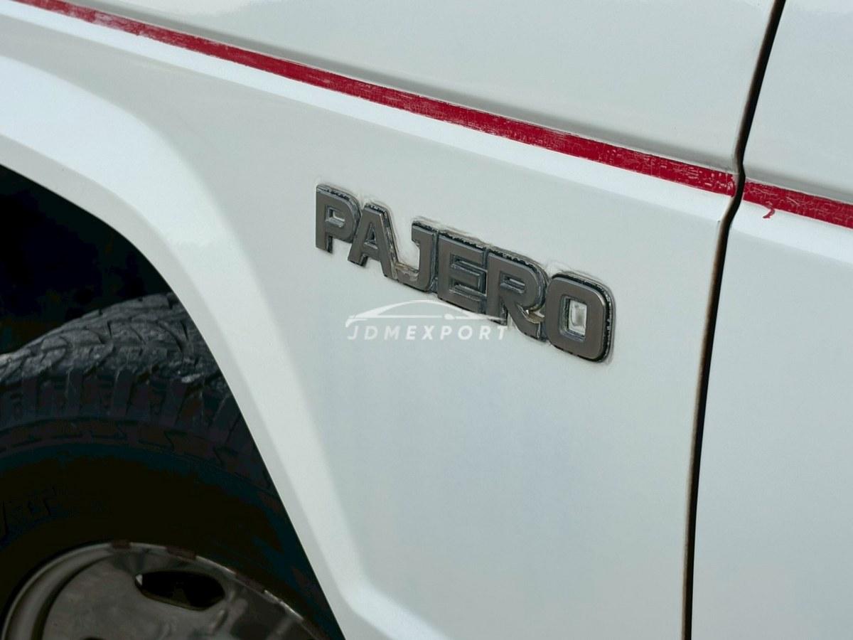 Mitsubishi Pajero 1987 thumbnail 58