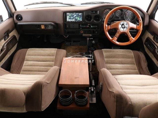Toyota Land Cruiser Wagon 1988 thumbnail 3